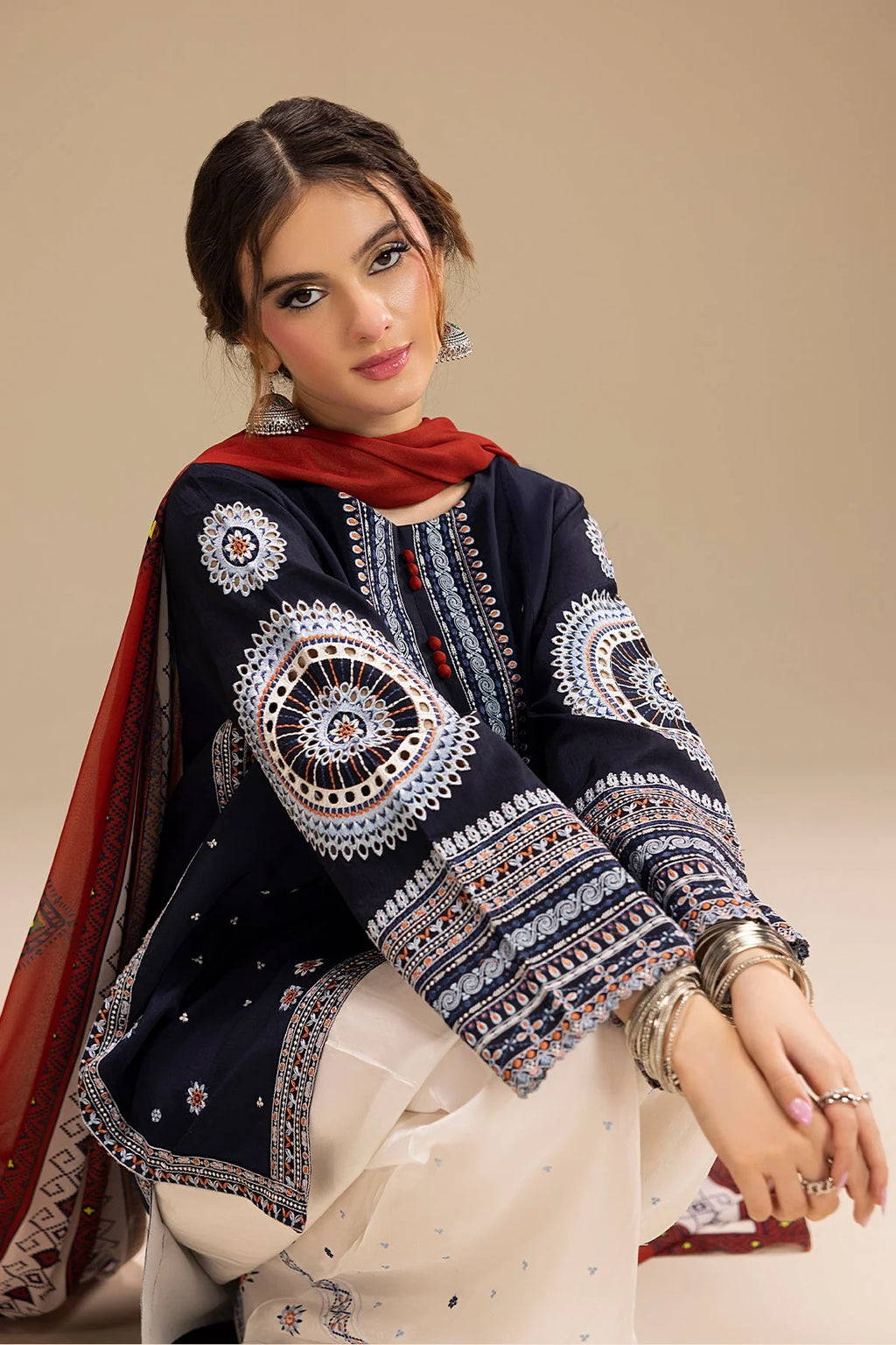 Rangrez Farshi Shalwar Embroidered 3PC Premium Collection