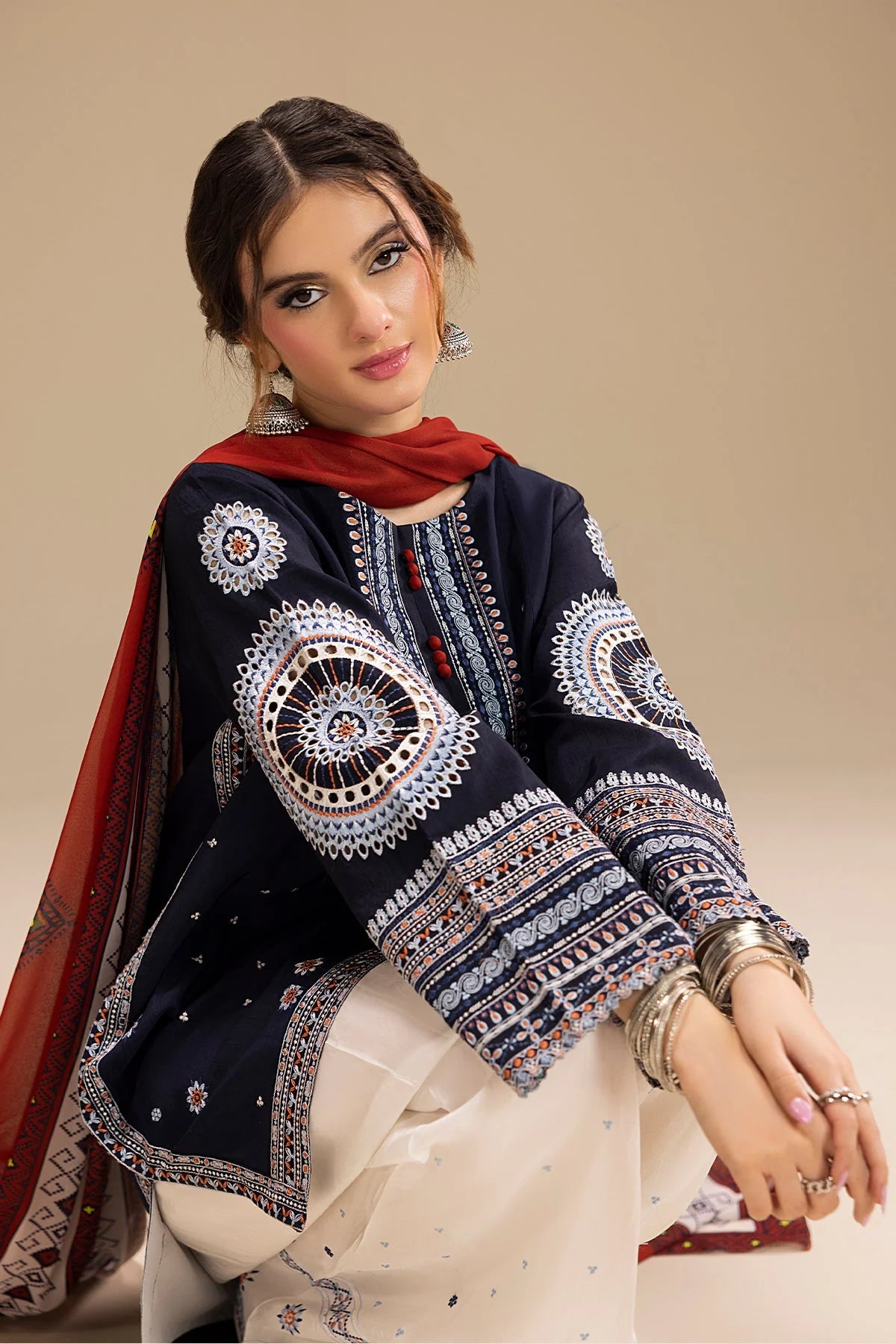 Rangrez Farshi Shalwar Embroidered 3PC Premium Collection