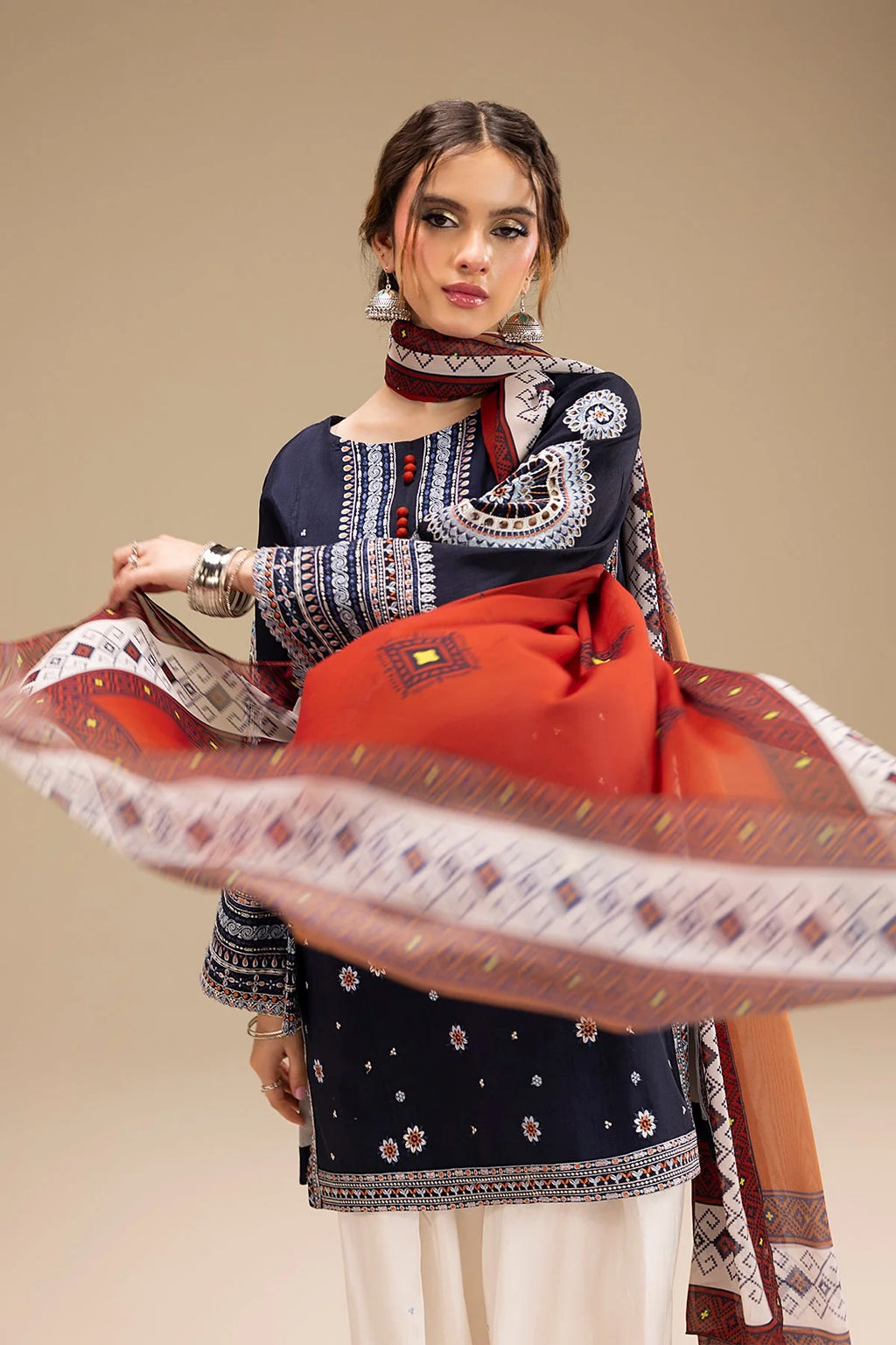 Rangrez Farshi Shalwar Embroidered 3PC Premium Collection
