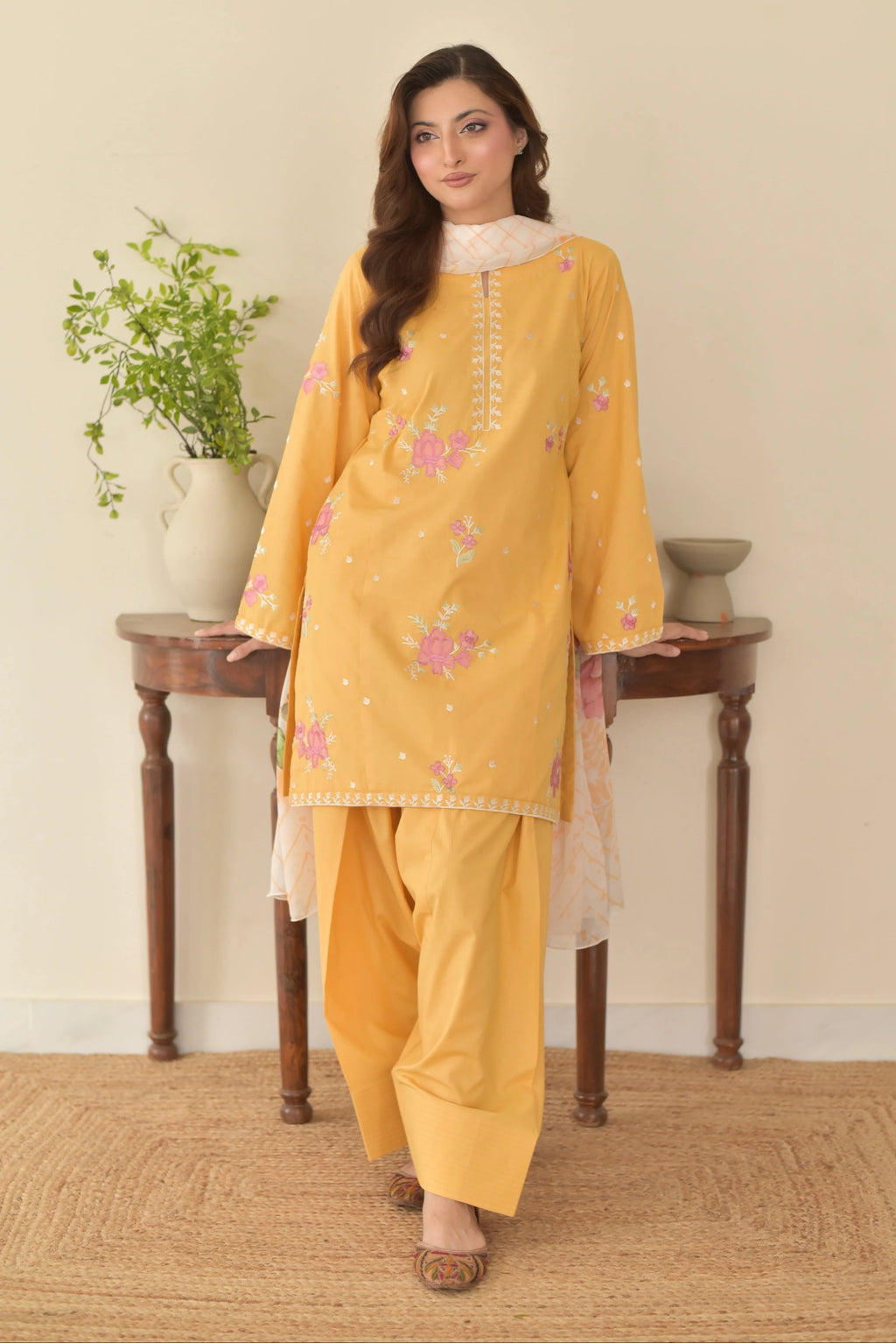 Sunaina Farshi Shalwar Embroidered 3PC Premium