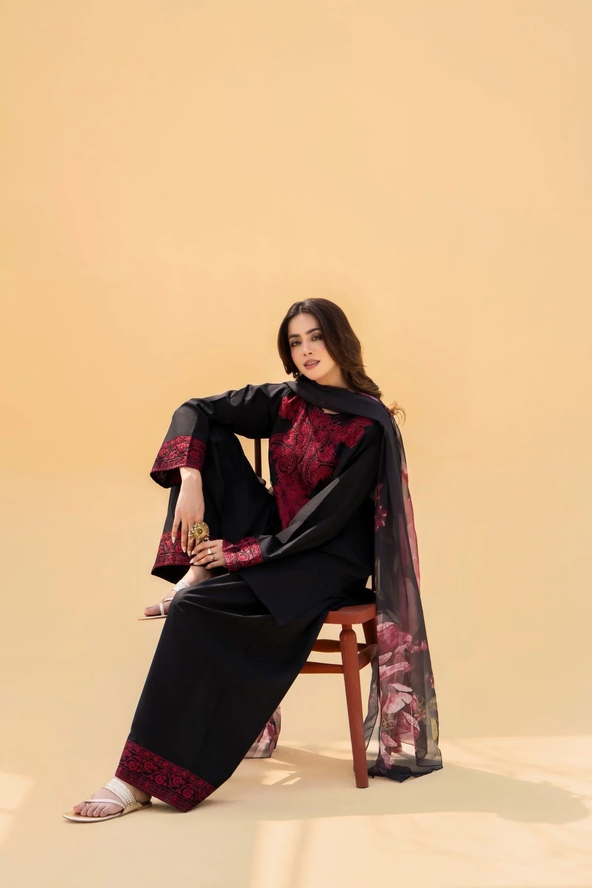 Zaroon Farshi Embroidered 3PC Premium Lawn Cotton Summer Collection