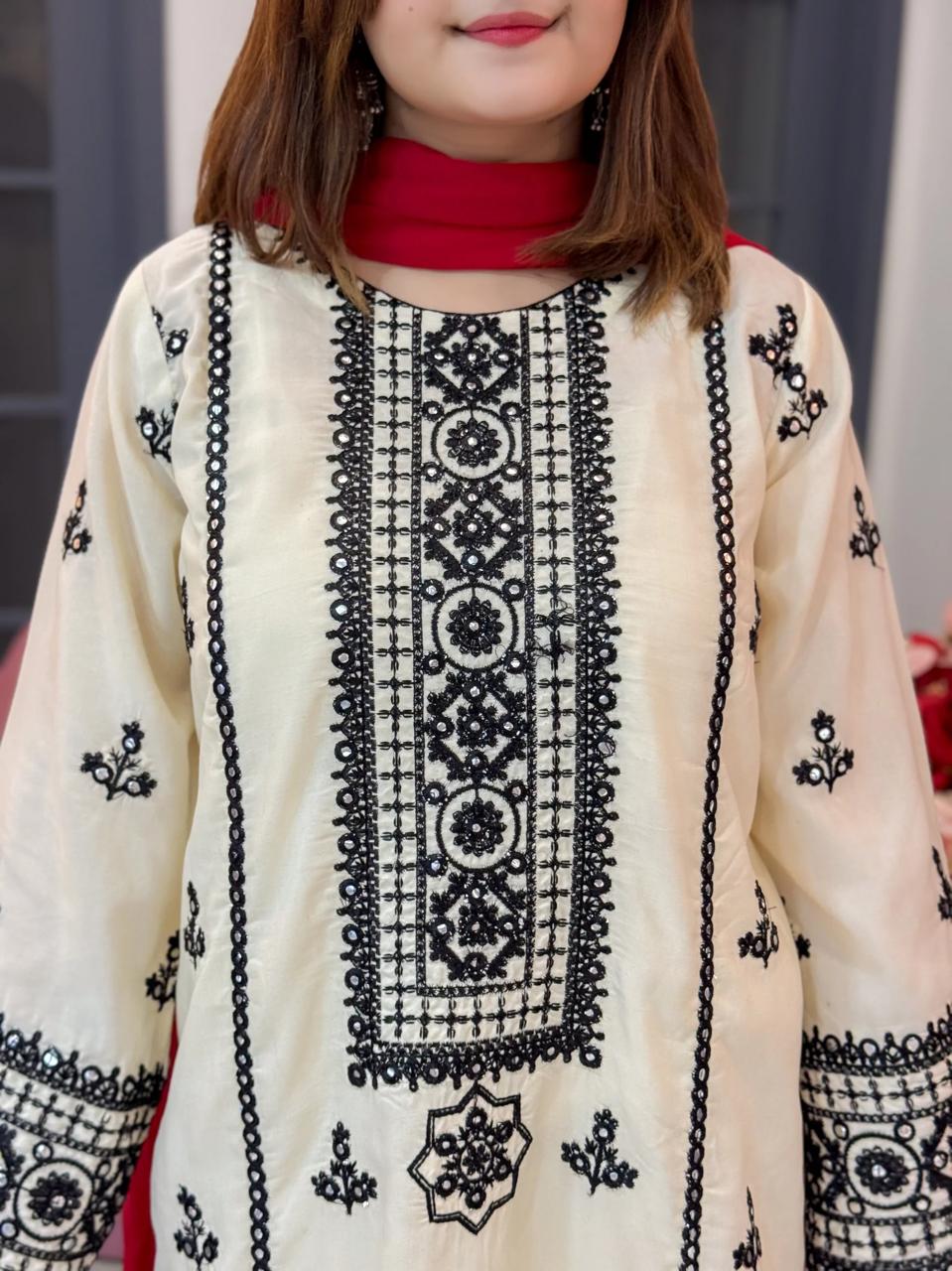 Taaj Embroidered 3PC Premium Mid Season Arabic Lawn
