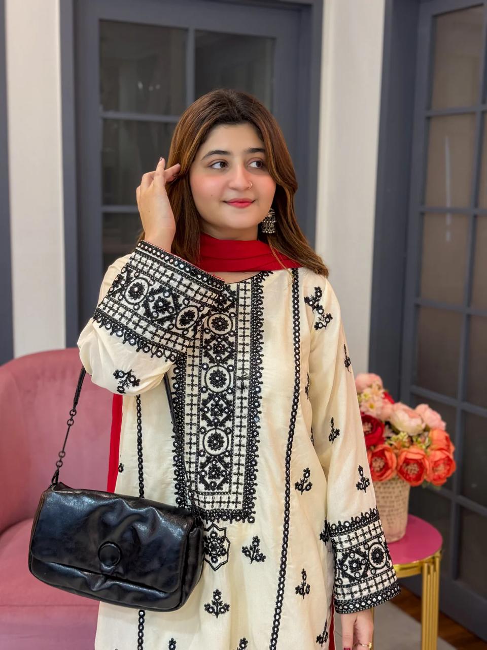 Taaj Embroidered 3PC Premium Mid Season Arabic Lawn