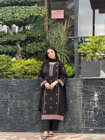 Anika Embroidered 3PC Mid-Season Luxury Set