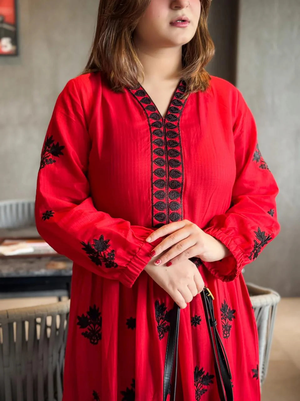 Shanzay Embroidered Maxi 2PC Premium Mid Season