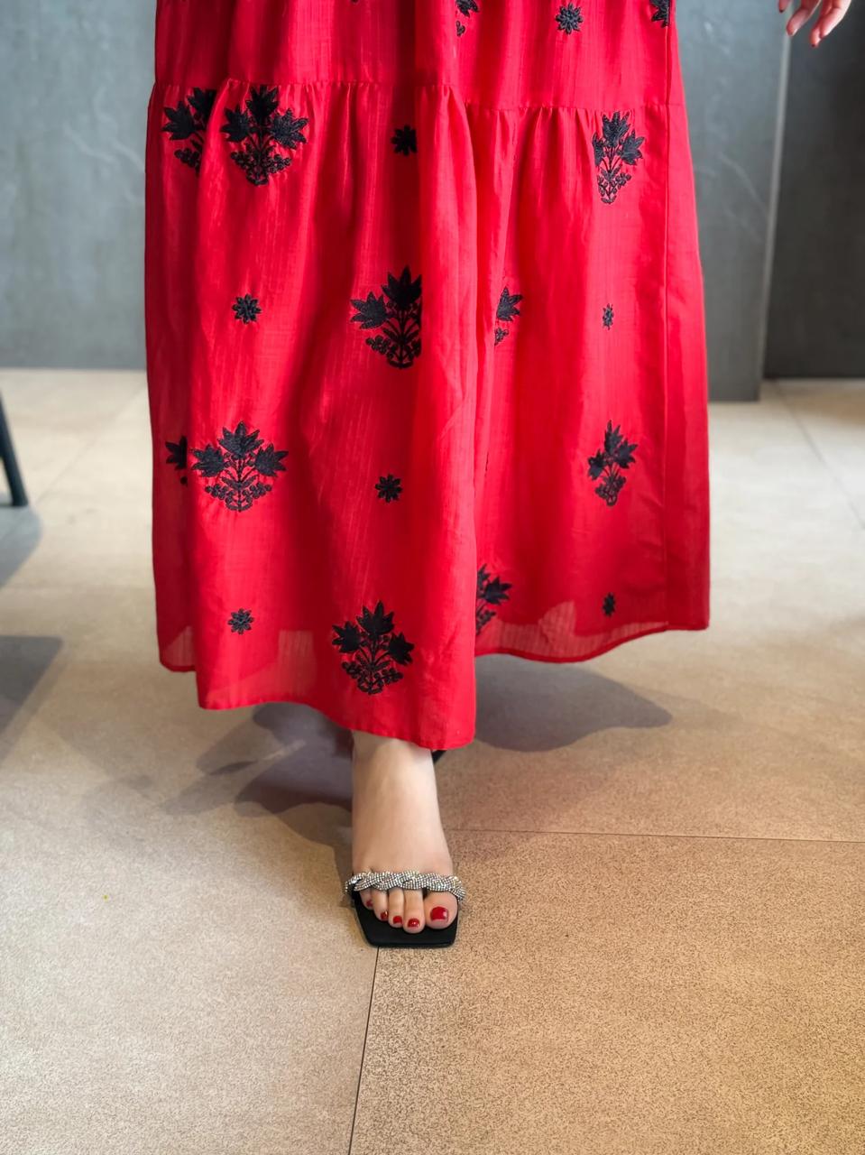 Shanzay Embroidered Maxi 2PC Premium Mid Season