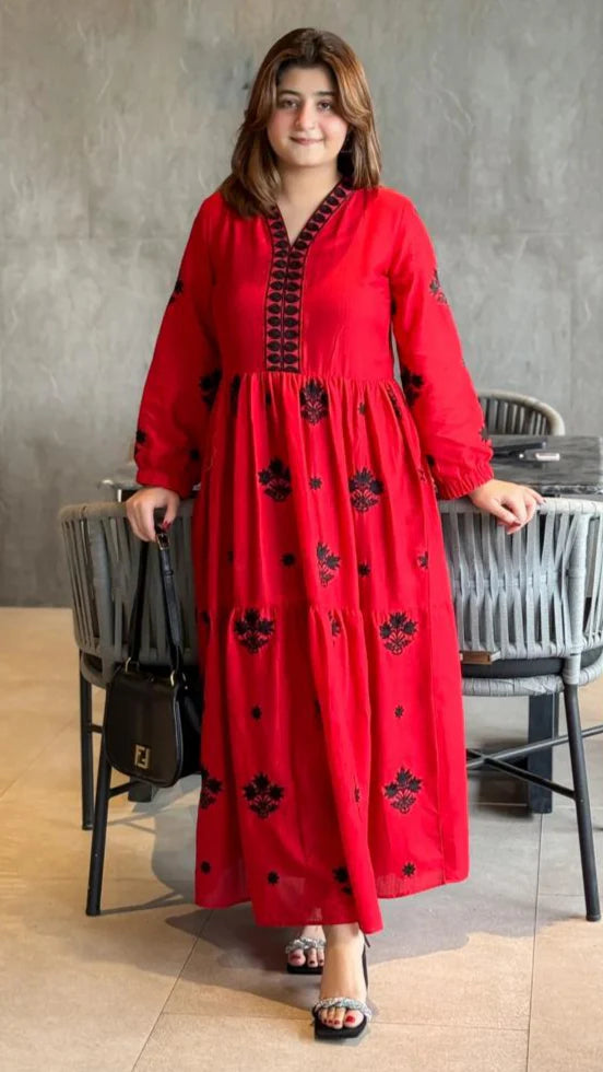 Shanzay Embroidered Maxi 2PC Premium Mid Season