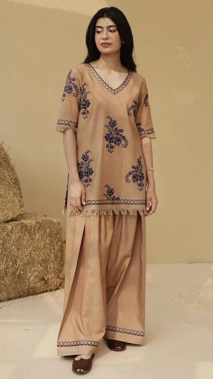 Itrat Embroidered 2PC Winter Linen Set