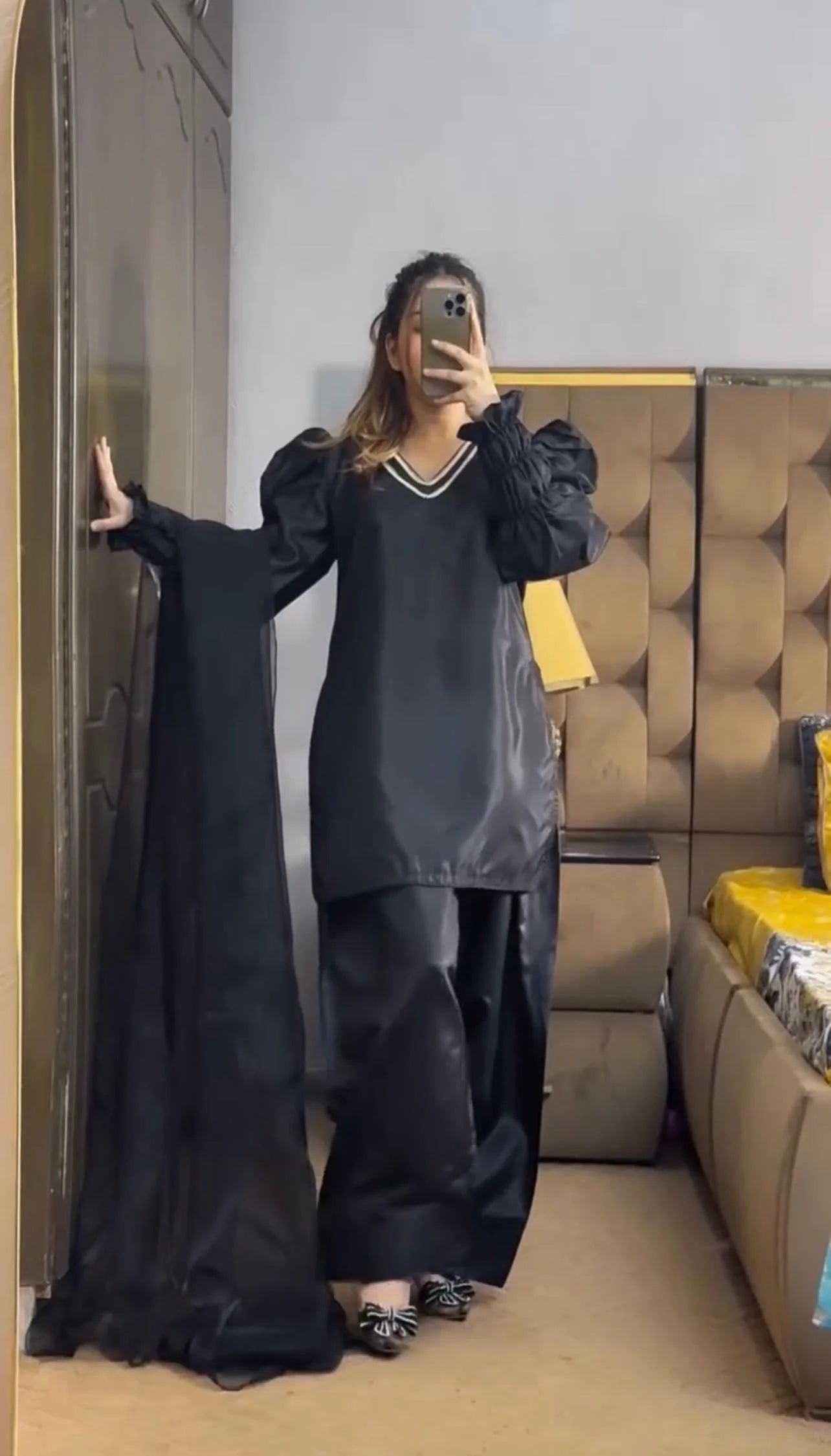 Silk Black Farshi 3PC Set