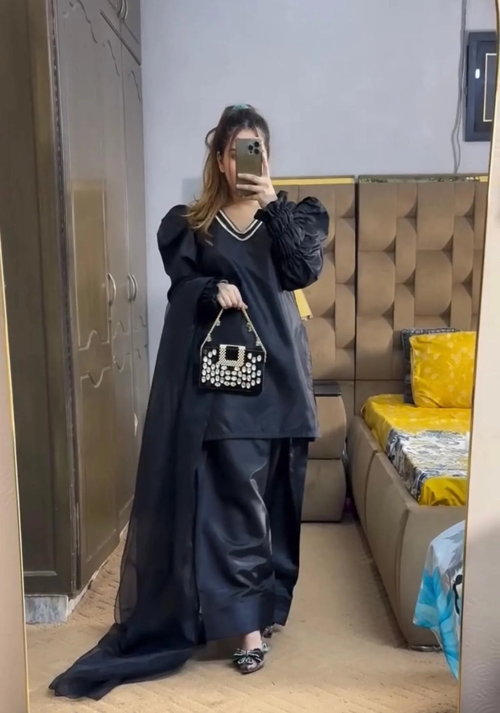 Silk Black Farshi 3PC Set