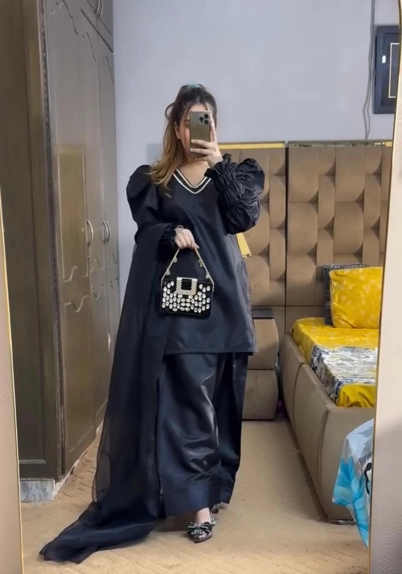 Silk Black Farshi 3PC Set