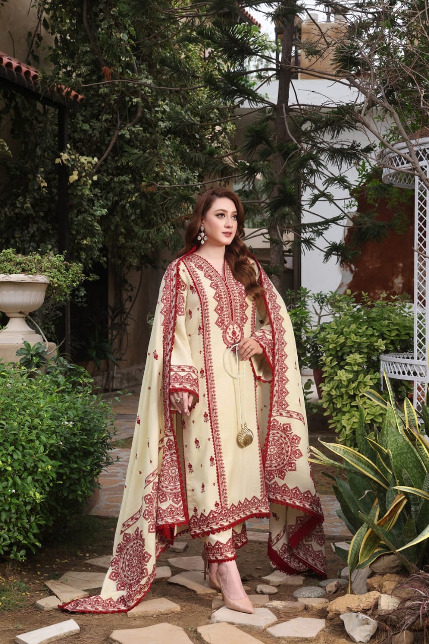 Norinaw Embroidered 3PC Winter Linen Suit with Shawl