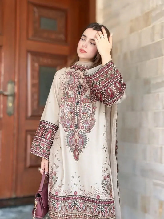 Winter Luxury Embroidered 3PC Pure Linen Set