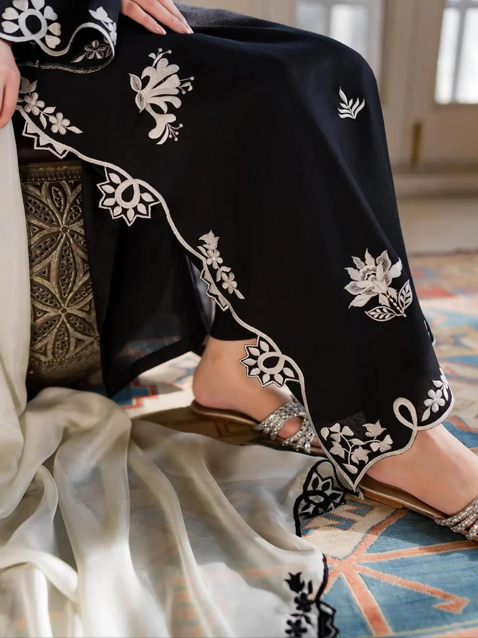 Haniyah Heavy Embroidered 3PC Winter Linen Suit