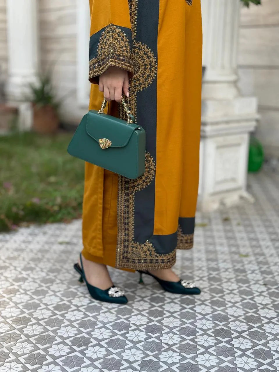 Naaz Embroidered Sequin Co-Ord Set