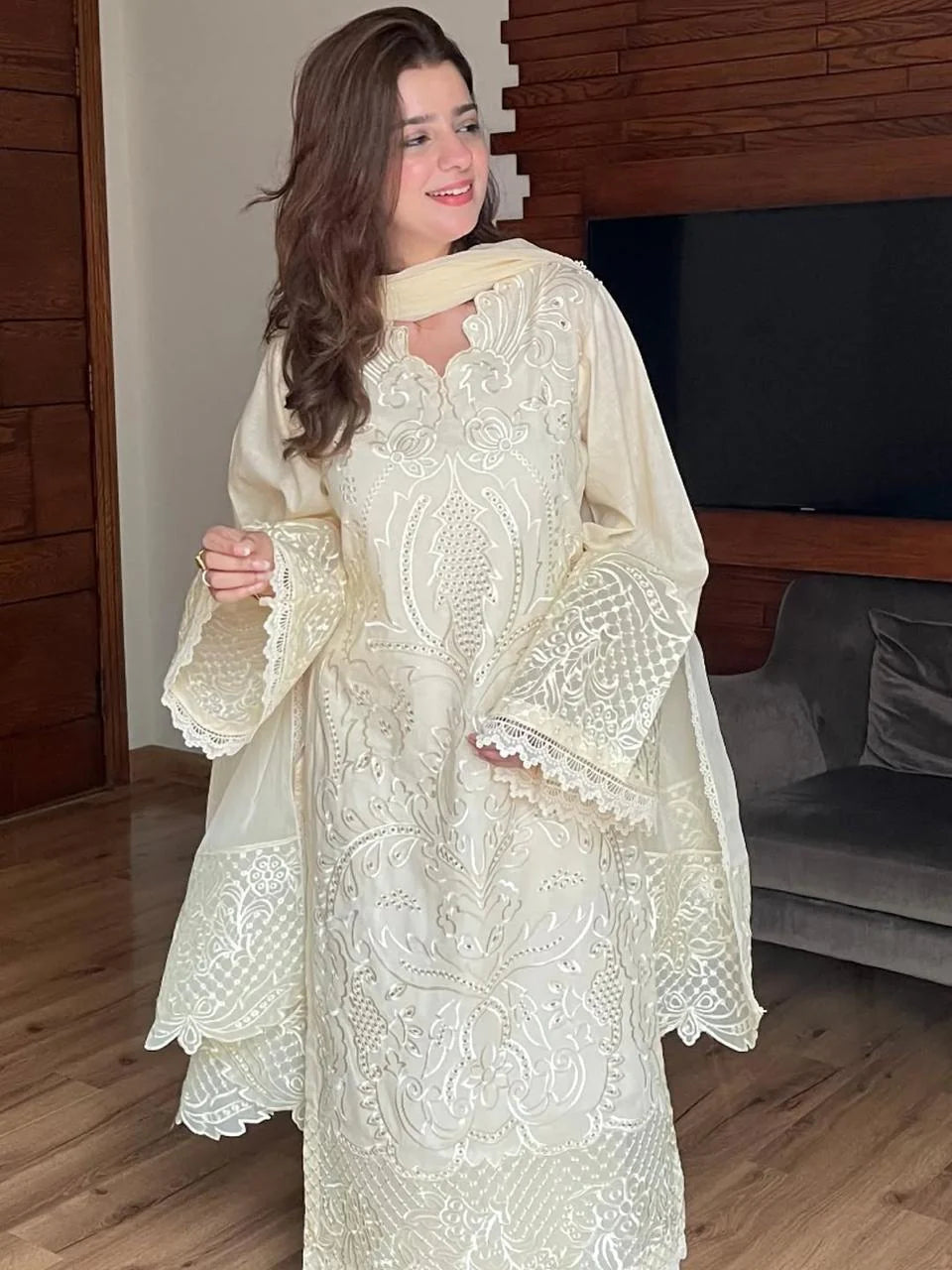 Rabeel Embroidered Shawl 3PC Luxury Winter Set