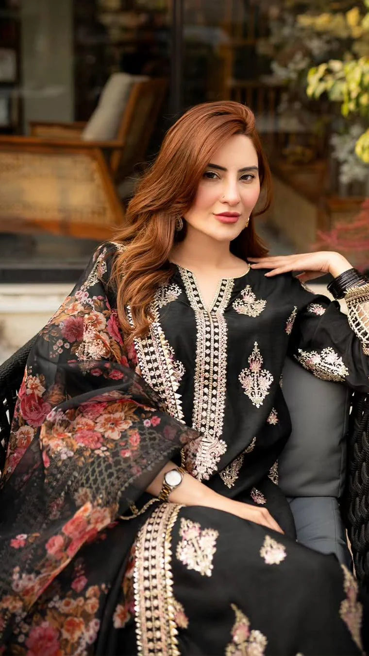 Amor Embroidered 3PC Organza Dupatta Suit