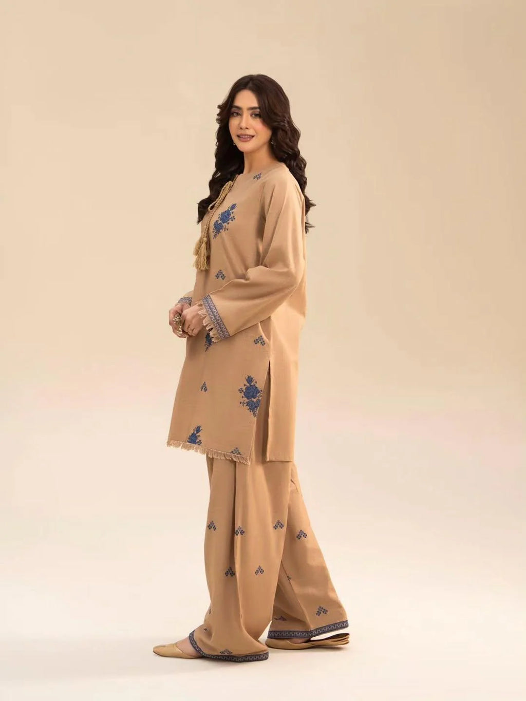 Reeza Embroidered Farshi Shalwar Set Premium Arabic