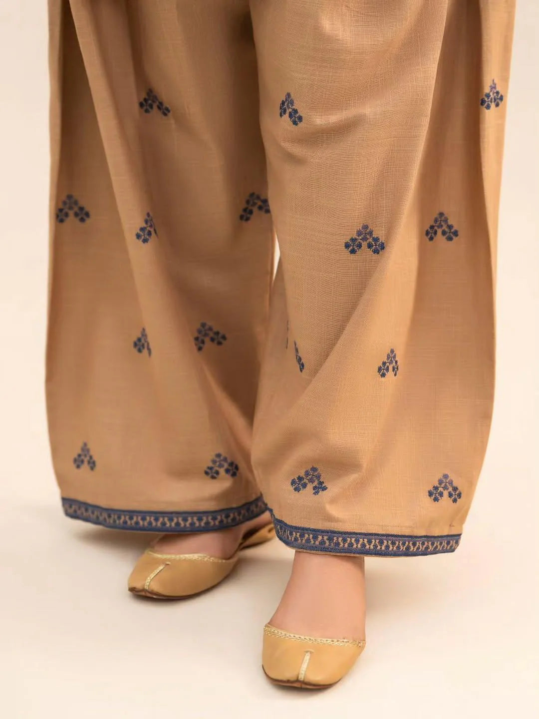 Reeza Embroidered Farshi Shalwar Set Premium Arabic
