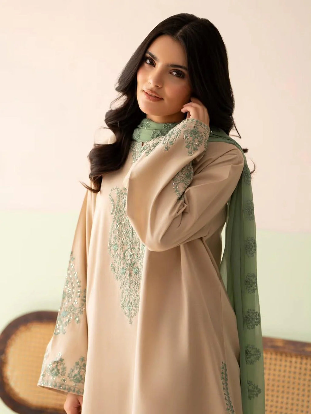 Inzi Embroidered 3PC