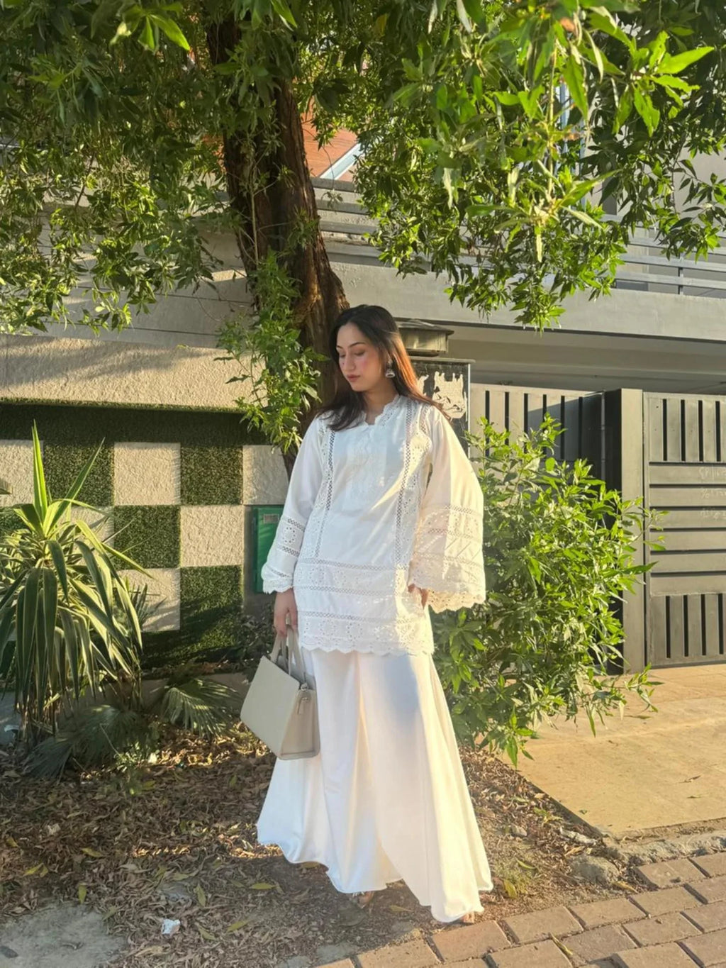 Pristine Whit ChikanKari Set