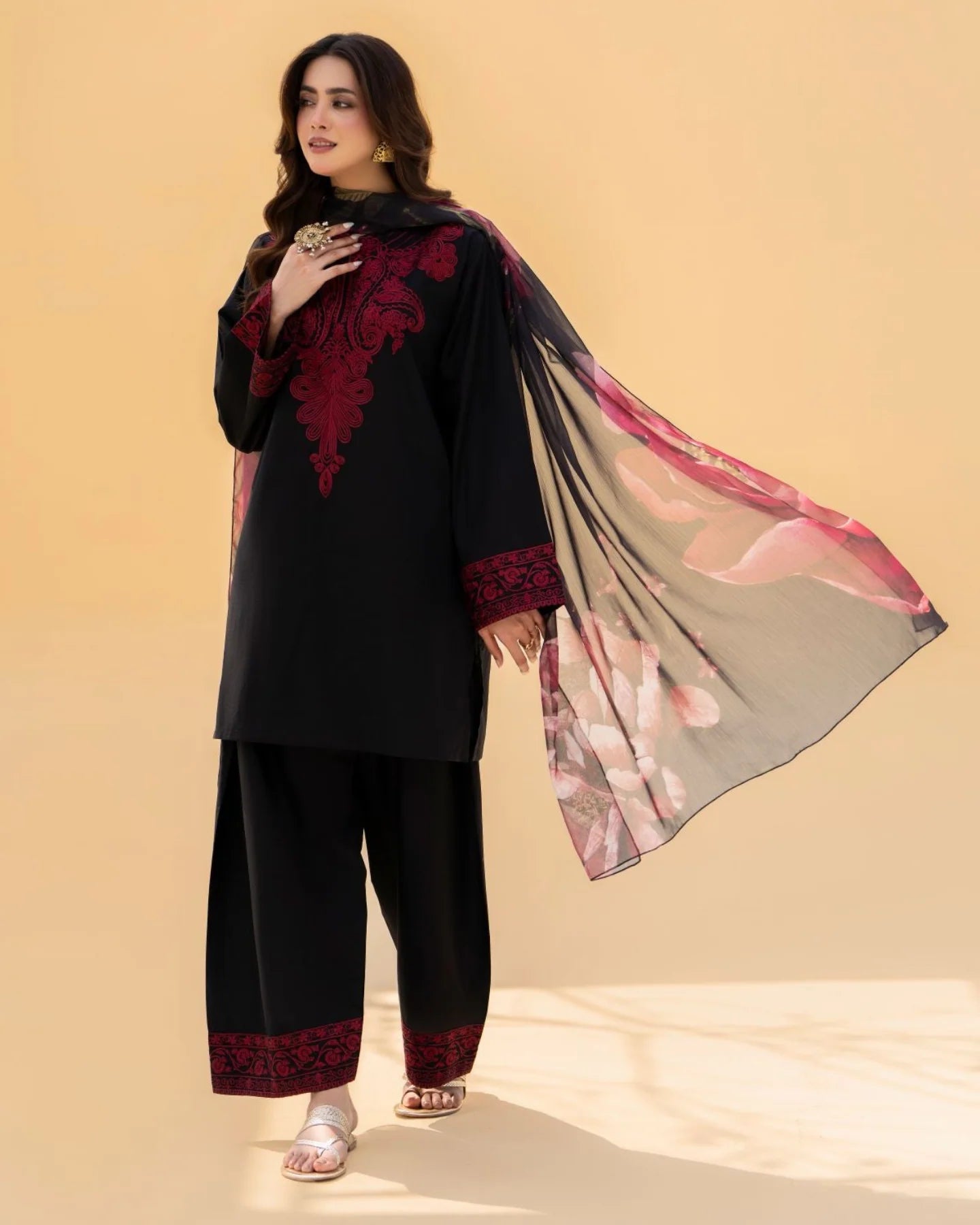 Zaroon Farshi Embroidered 3PC Premium Lawn Cotton Summer Collection